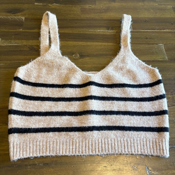 Zara V Neck Sweater Tank Fuzzy Stripped Ribbed Crop Top S Tan Black Layer - Picture 1 of 5